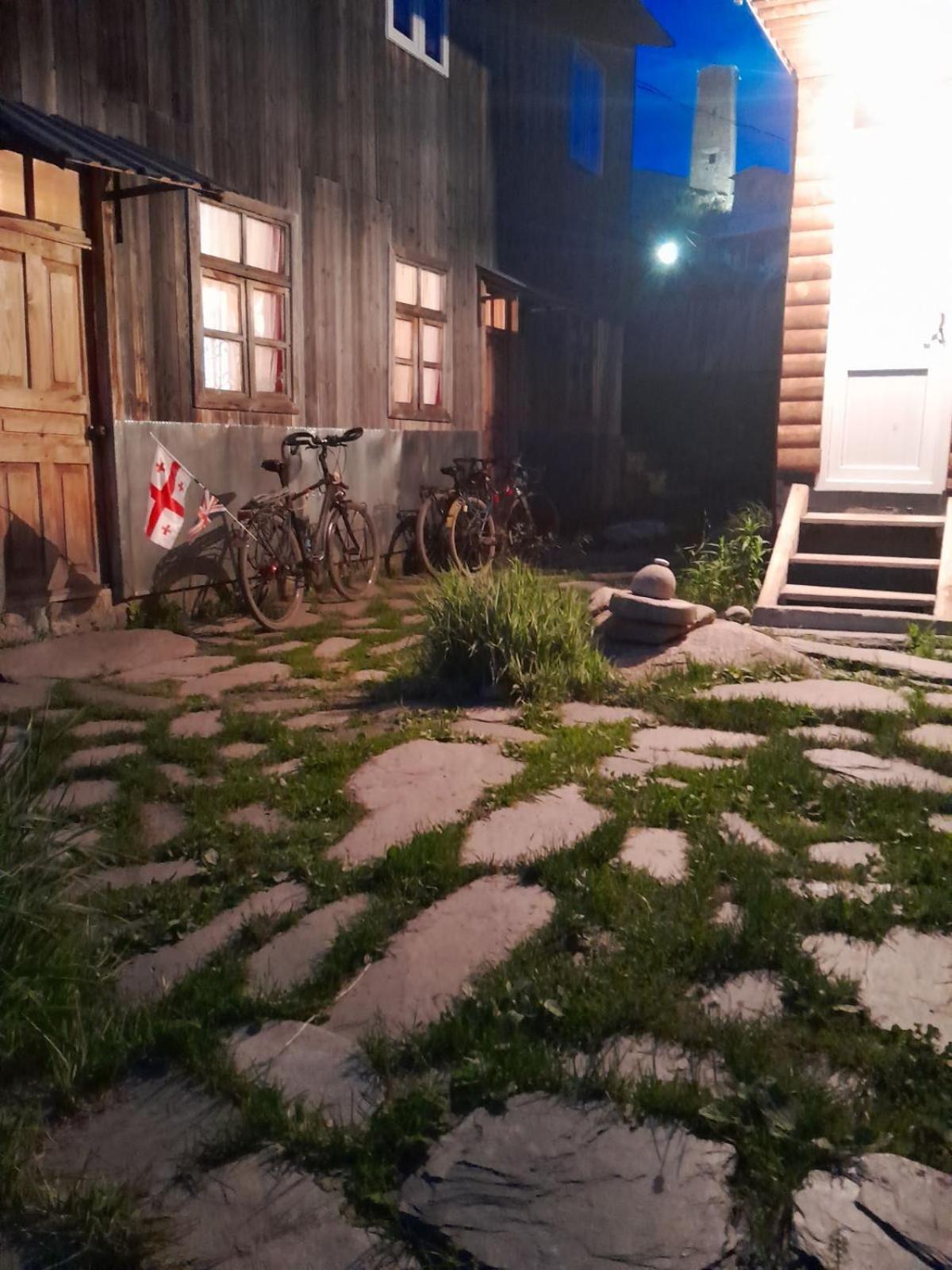 Guesthouse Luka Ushguli Exterior photo
